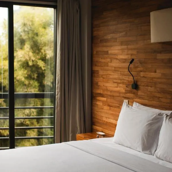 Surf Motel Canggu，位于坎古的酒店