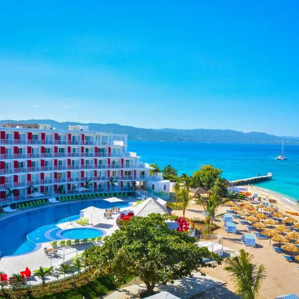 Grand Decameron Cornwall Beach, A Trademark All-Inclusive Resort，位于蒙特哥贝的酒店
