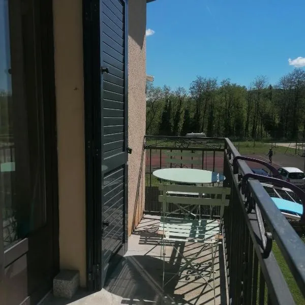 Gîte d'étape Chez Isa，位于维尔的酒店