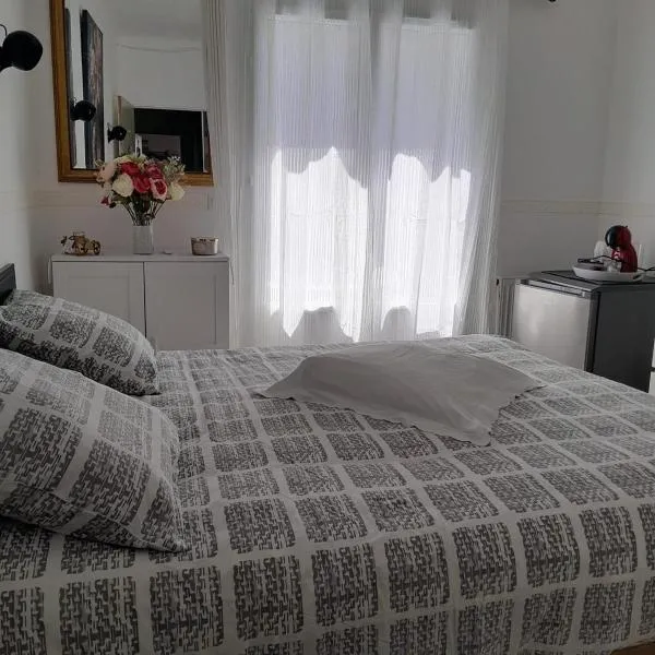 Serge Le Belge - Sejour authentique chez l habitant a Lezignan Corbieres，位于莱齐尼昂科尔比埃的酒店