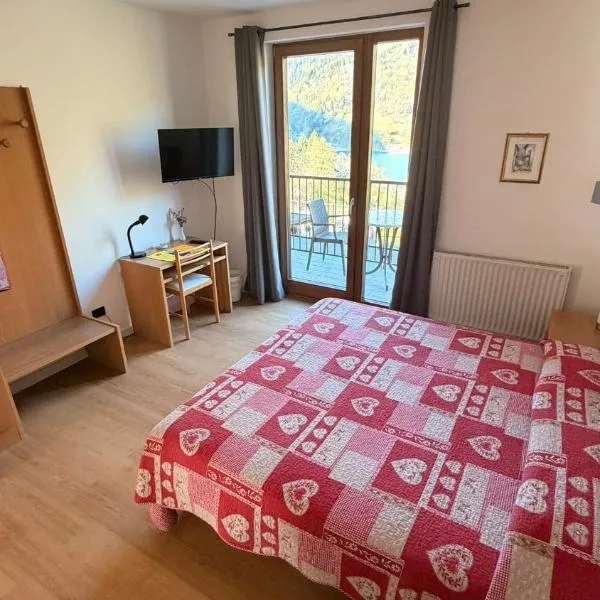Albergo Stella Alpina，位于滕诺的酒店