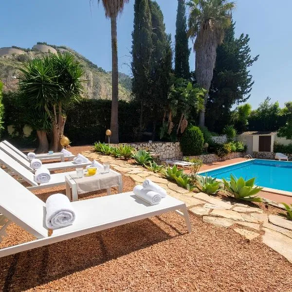 Villa Domus Dea Mondello，位于蒙德罗的酒店