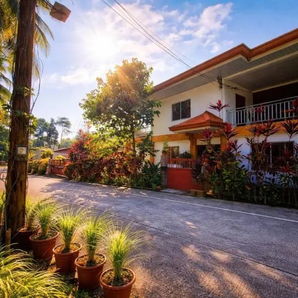 Jenalfe Guest House，位于Camiguin的酒店