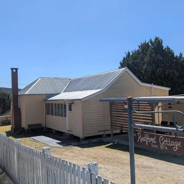 The Radford Couples Cottage Heart of Stanthorpe，位于史丹霍普的酒店