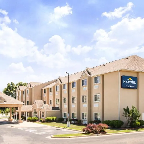 Microtel Inn & Suites Claremore Route 66，位于克莱尔莫尔的酒店