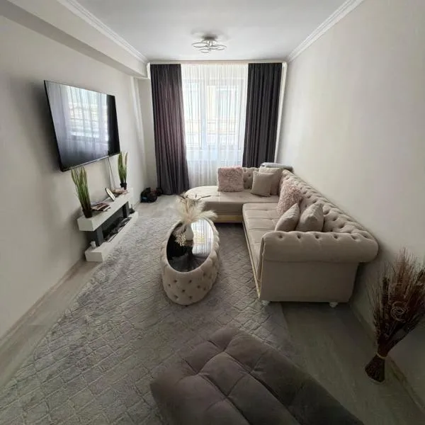 Confort apartament，位于勒姆尼库瑟拉特的酒店