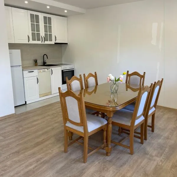 Elbas Apartman,位于Široki Brijeg的酒店