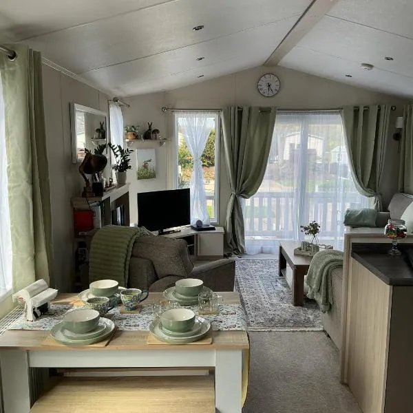 Hares Haven pet friendly sleeps 6，位于Patrington的酒店