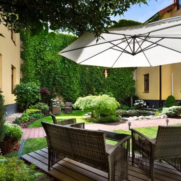 Penzión Hradbová Old Town Residence & SPA，位于科希策的酒店