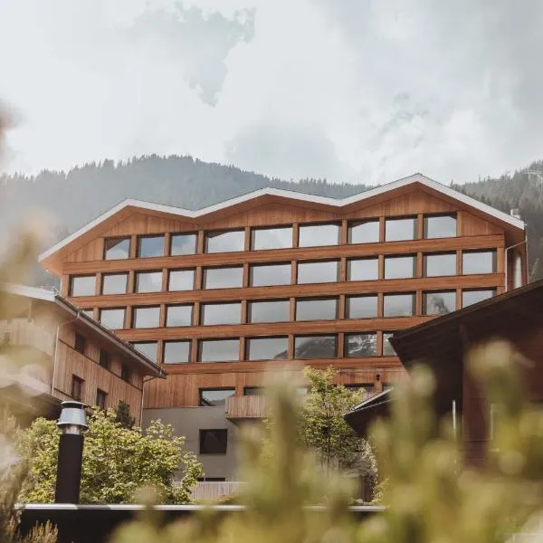 Revier Mountain Lodge Adelboden，位于阿德尔博登的酒店