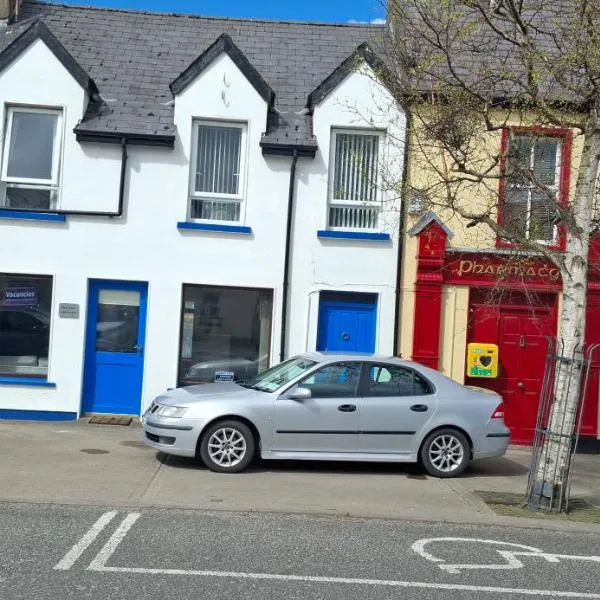 The Blue Door, Main St, Carrigart, F92HC04，位于Carrigart的酒店