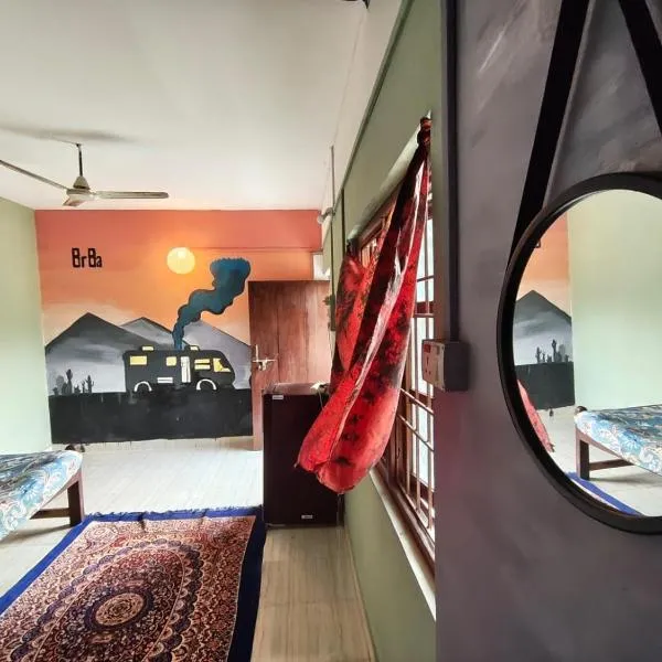 House No 21，位于Querim的酒店