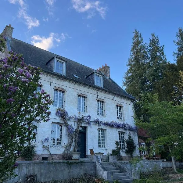 Maison de caractère au calme en pleine campagne，位于Rollancourt的酒店