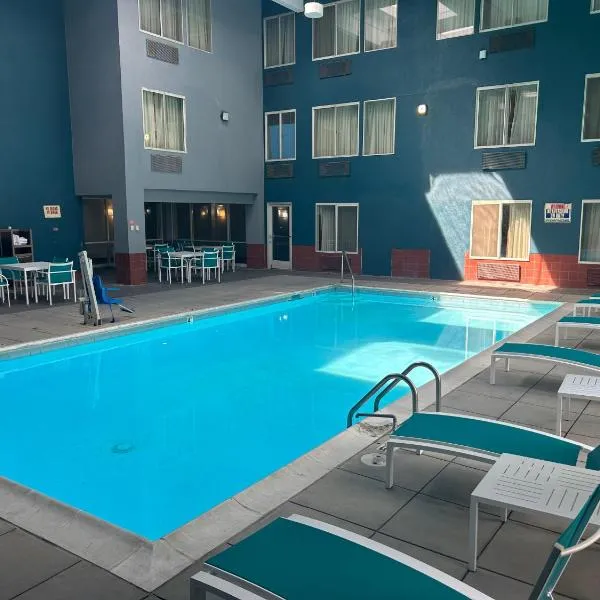 Quality Inn and Conference Center Greeley Downtown，位于格里利的酒店