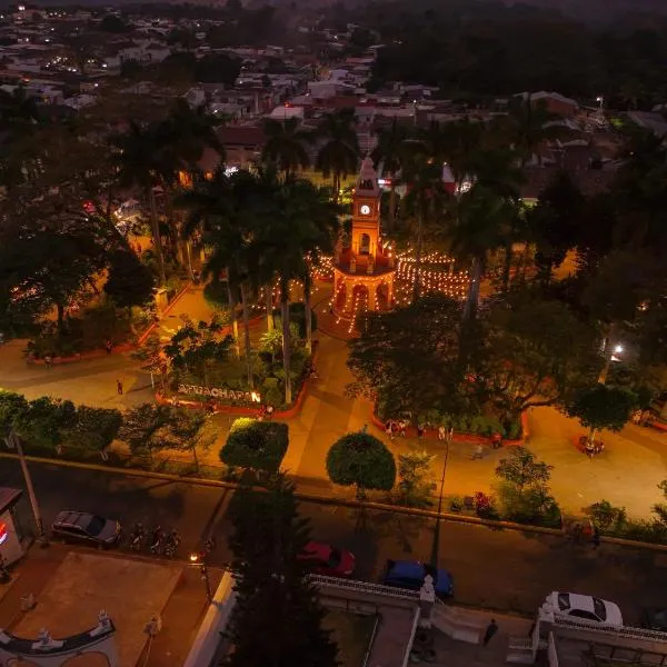 La Casa de Mamapán Hotel Colonial Ahuachapan，位于Ahuachapán的酒店