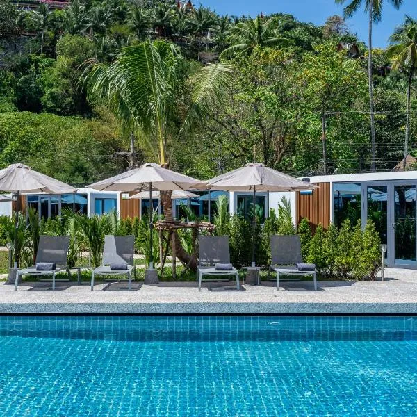 APPLE HOUSE Phuket Nomad Cabins Near Bang Tao & Surin Beach，位于Ban Lum Fuang的酒店
