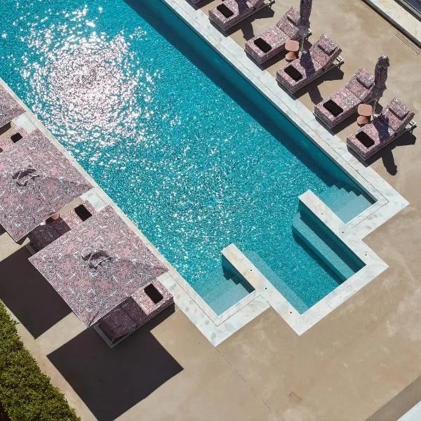 Tzanis Resort Skyros，位于斯基罗斯岛的酒店