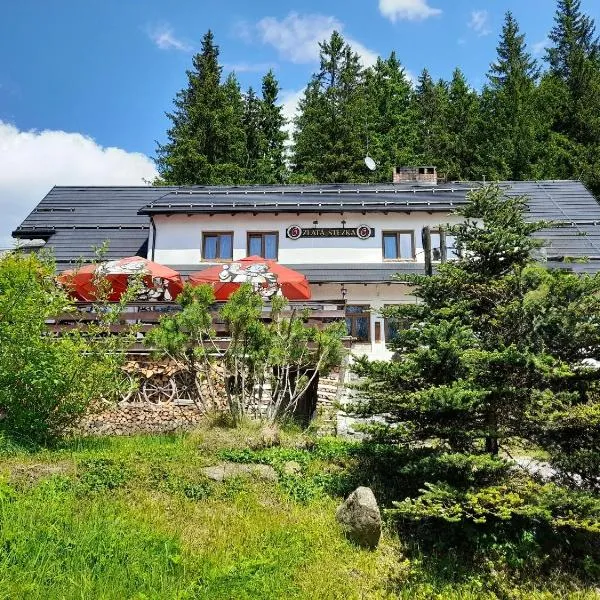 Zlatá Stezka，位于莫德拉瓦的酒店