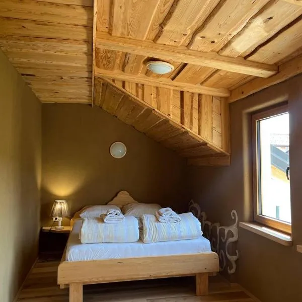Ethno holistic village Apače - Nature Retreat in Slovenia，位于Apače的酒店
