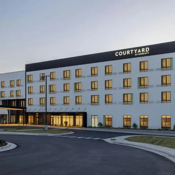 Courtyard by Marriott Southern Pines Aberdeen,位于Aberdeen的酒店