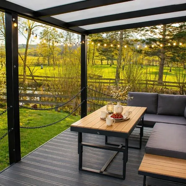 Romantisches Tiny House direkt am See, Ruhe & Natur，位于Salzhemmendorf的酒店