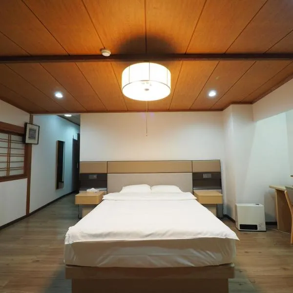Kurmon Inn，位于大町市的酒店
