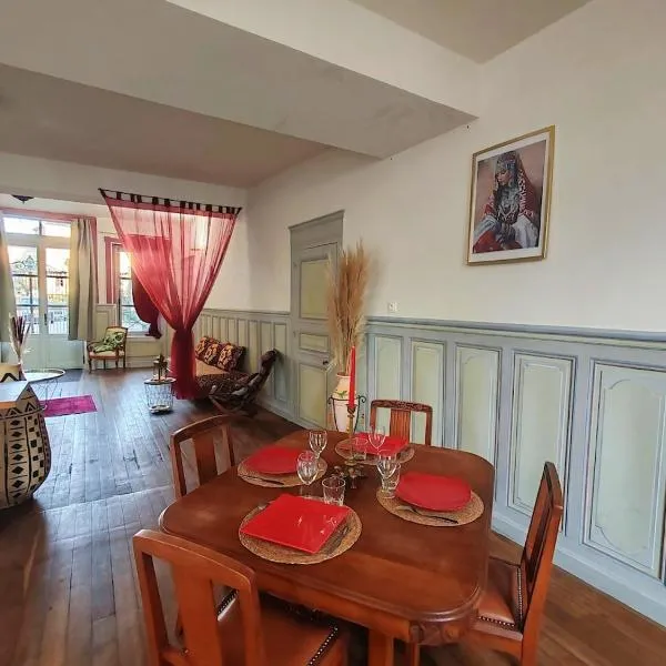 Cozy-Home Spacious and bright apartment，位于蒙塔日的酒店