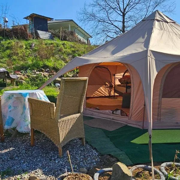 Beheizte Jurte Zelt Glamping Camping Winter Schlüchtern Hessen Main-Kinzig，位于施吕希滕的酒店