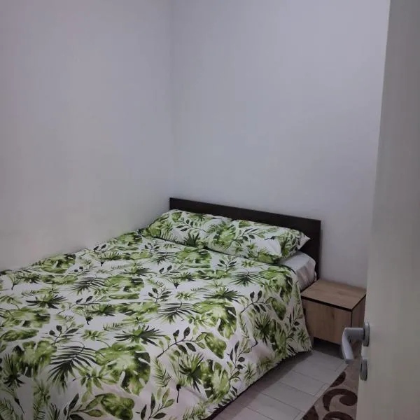 Apartment In Militari Bucharest 1，位于Dudu的酒店
