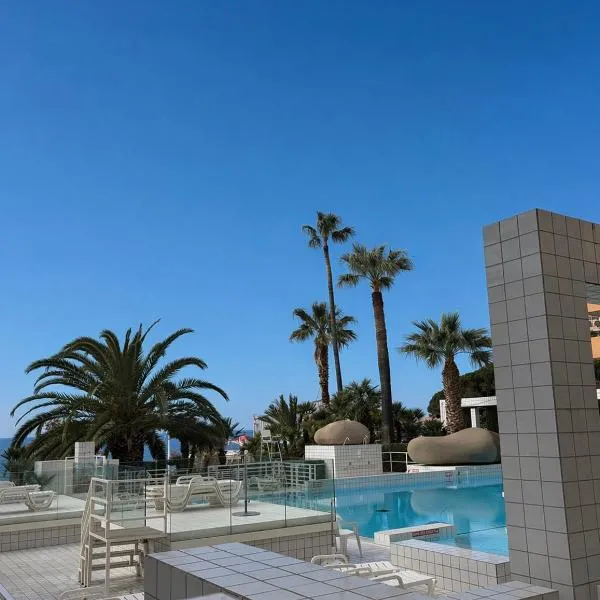 Monaco Fontvieille elegant apt - Luxury Terrace & Pool - Garden View，位于蒙特卡罗的酒店
