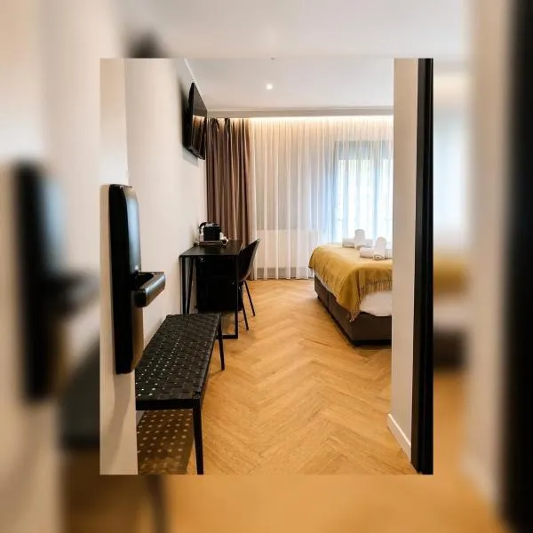 NOVO Studio Hotel，位于拉姆尼库沃尔恰的酒店