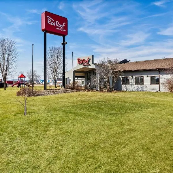 Red Roof Inn & Suites Tomah，位于托马的酒店