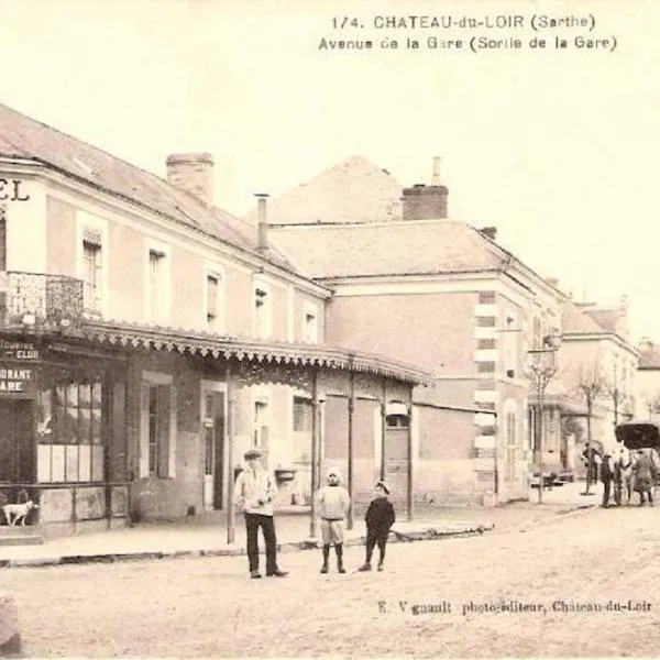 Hotel de la gare，位于Vouvray-sur-Loir的酒店