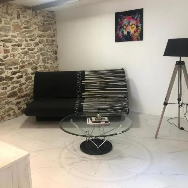 Maison de village au calme 4 personnes，位于Saint-Paulet-de-Caisson的酒店