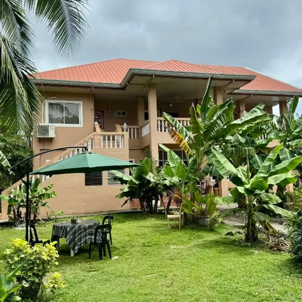 Bananaland Cottages，位于邦劳的酒店