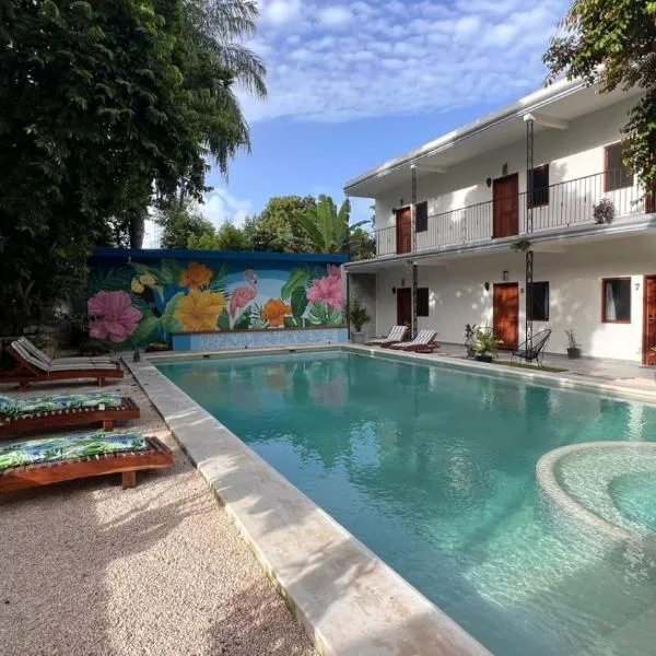 Casa Mexico Lindo - Boutique Hostel，位于巴卡拉尔的酒店