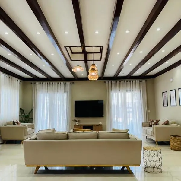 Elabi Pool & Spa，位于克里比的酒店