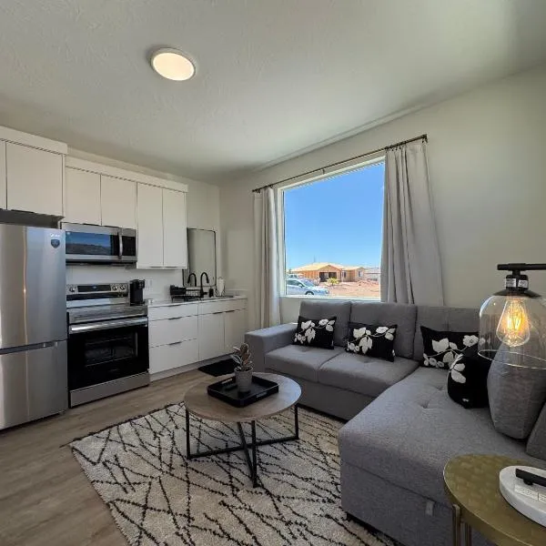 New Casita by Zion National Park and Saint George，位于哈里肯的酒店