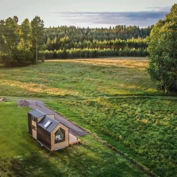 Bostebacken Gard Tiny House by Tiny Away，位于Eckerud的酒店
