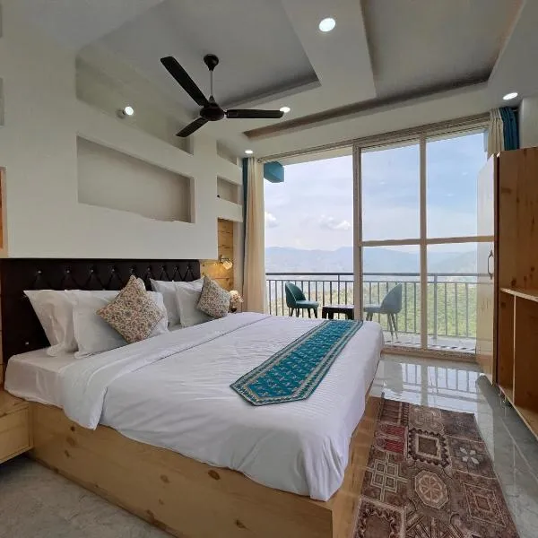 Shree Ram Cottage, Manali - 1,2,3 Bedroom Luxury Cottage Available，位于马拉里的酒店
