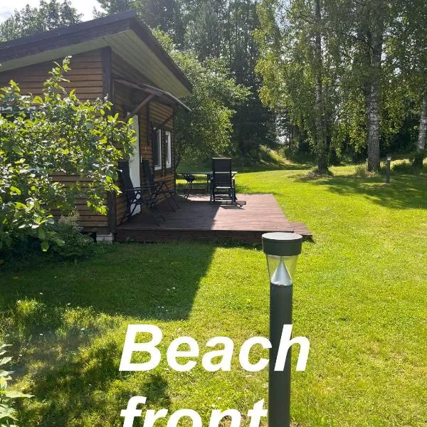 Katase Tiny House, Secluded Beachfront Cabin on Lake Peipus，位于Katase的酒店