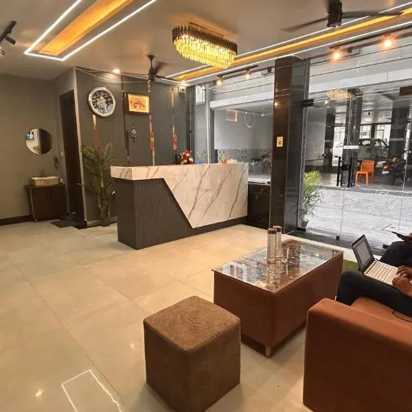 Hotel Mahadev Palace，位于Kankhal的酒店