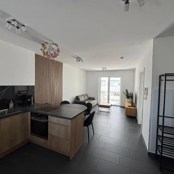 Urban Wood Loft - Modern & Stylish Apartment，位于吉森的酒店