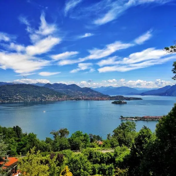 La finestra sul lago - Luxury view Apartment，位于斯特雷萨的酒店