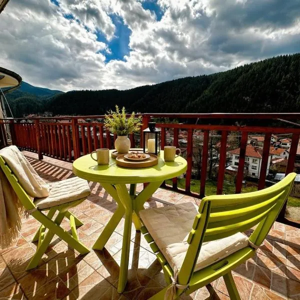 Panoramic Cozy Apartment，位于贝利伊斯库尔的酒店