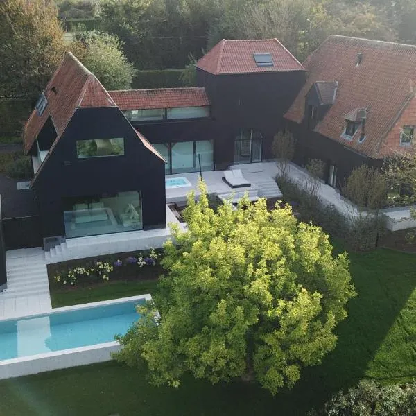 Holiday Home L'O Reine - with luxury wellness，位于Sint-Pieters-Leeuw的酒店