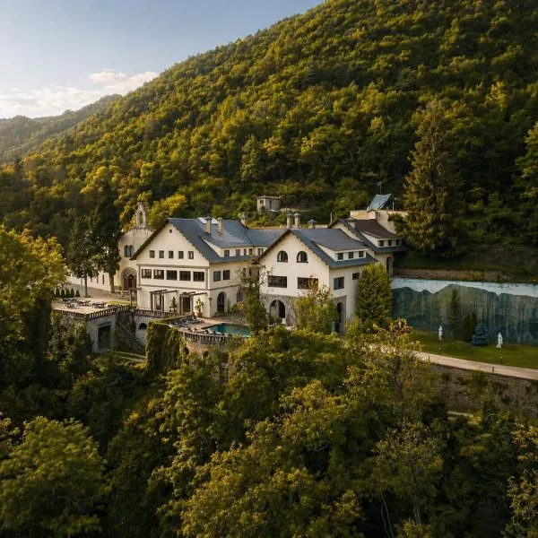 Angelats Hotel - A Signature Boutique Hotel & Restaurant，位于里贝斯的弗里瑟的酒店