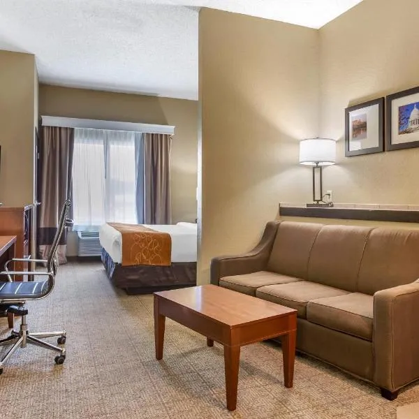 Comfort Suites Jonesboro University Area,位于琼斯伯勒的酒店