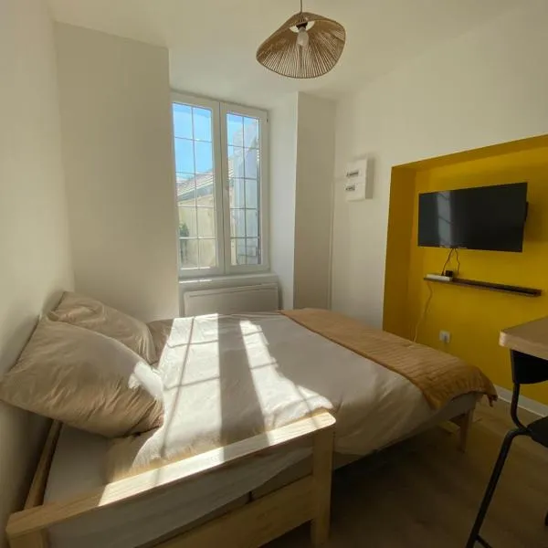 Studio cosy avec jardin privé - Proche de tout !，位于蒙巴尔的酒店