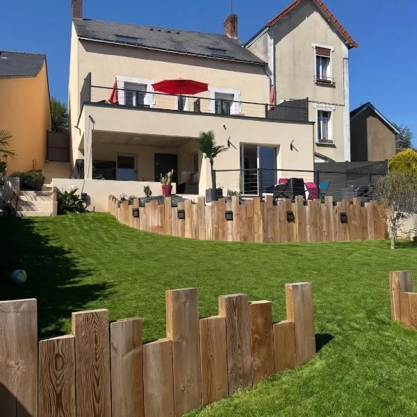 Gîte du Chateau de Sillé le Guillaume，位于锡耶勒纪尧姆的酒店